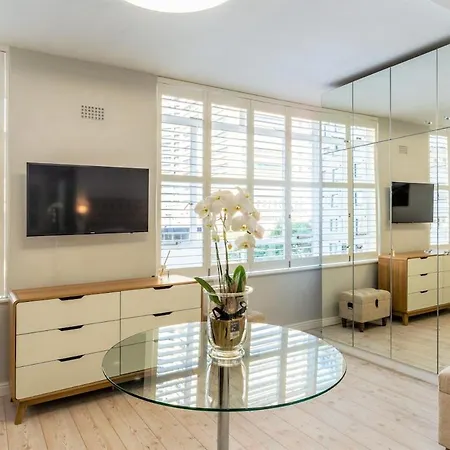 6A Diplomat Appartement Kaapstad Buitenkant foto