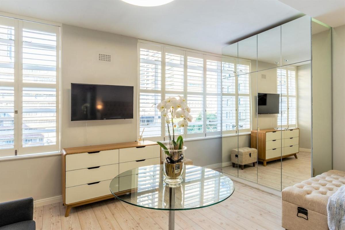 Apartment 6a Diplomat